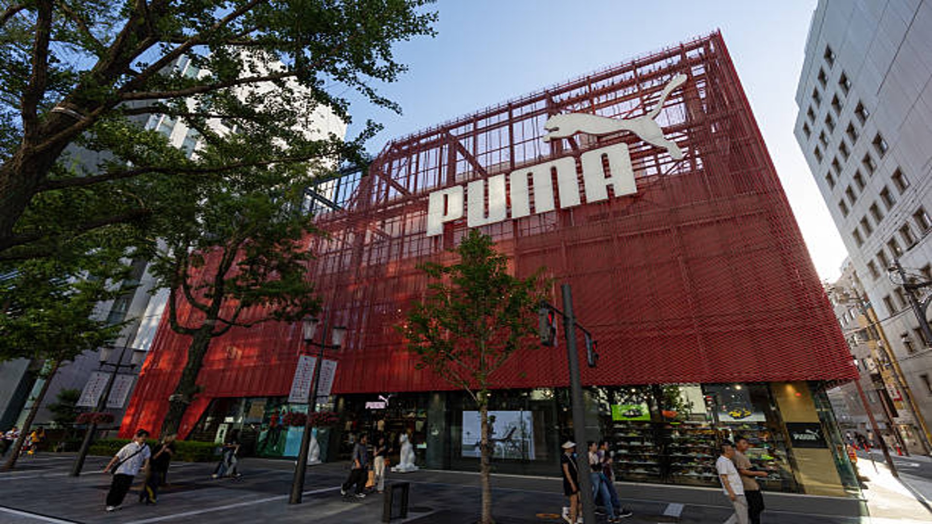 Il mix perfetto tra funzionalità e stile: scarpe Puma per tutte le età