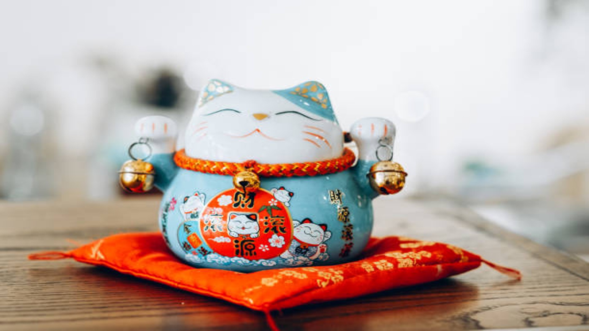 Trasmetti amore e ispirazione con regali pratici e simbolici per ogni momento speciale